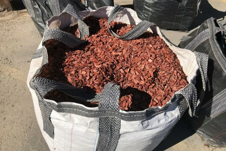 Cedar mulch bag